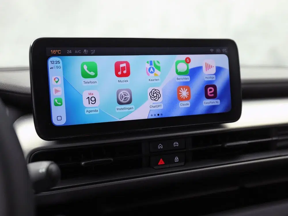 Jeep Avenger 1.2 e-Hybrid Altitude Automaat (APPLE CARP uit 2025, foto 8