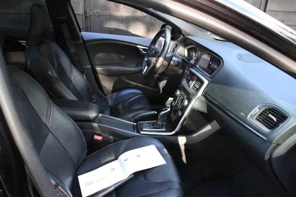 Volvo V40 Cross Country 1.5 T3 Polar+ Luxury Panorama uit 2019, foto 12