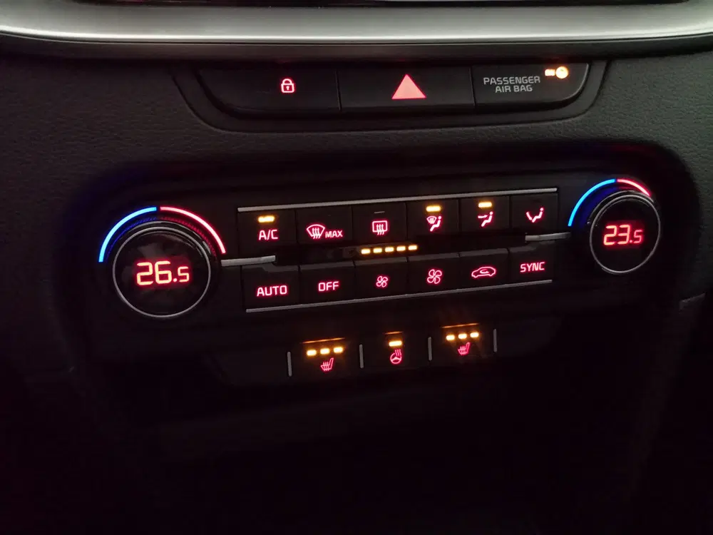 Kia Ceed 1.0 T-GDi DynamicLine ECC uit 2023, foto 10