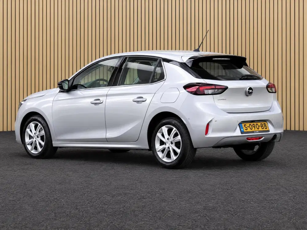 Opel Corsa 1.2 Elegance uit 2022, foto 2