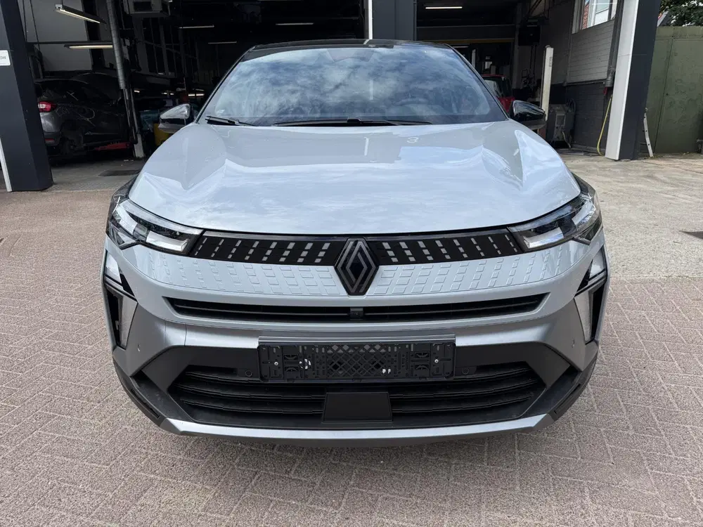Renault Captur 1.8 E-Tech 160 esprit Alpine+Pack Privileg uit 2026, foto 2