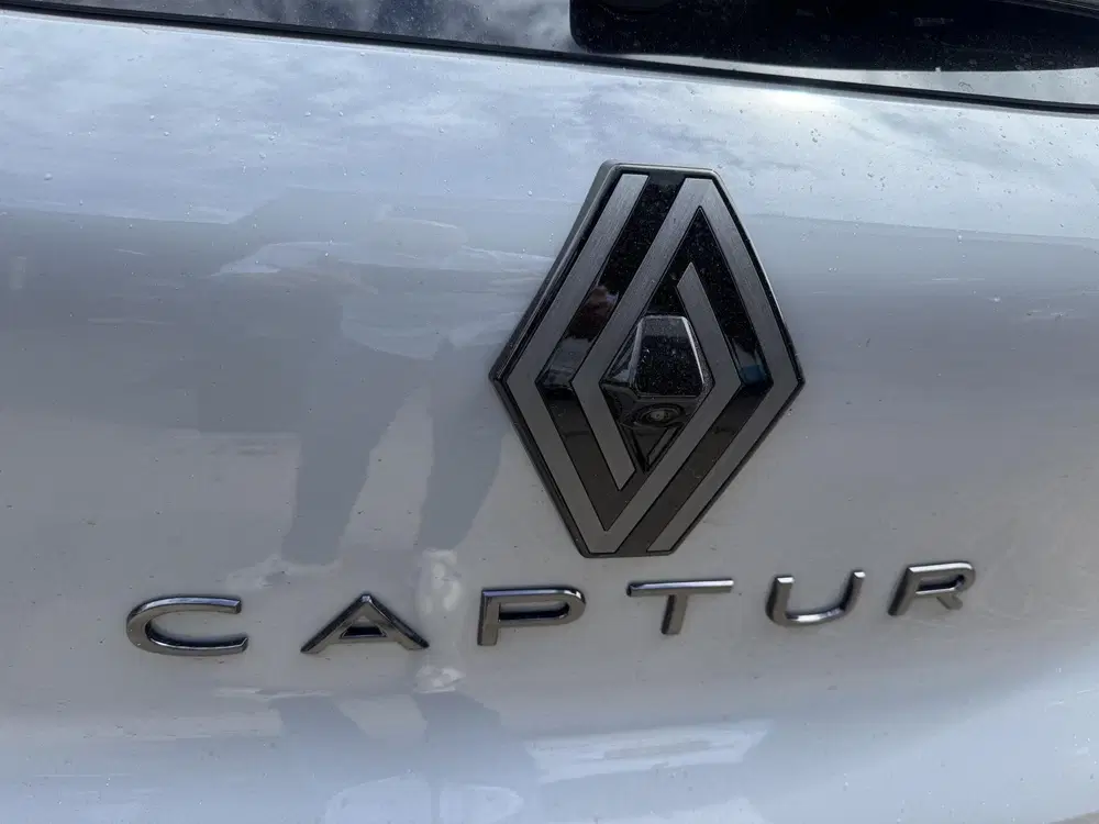Renault Captur 1.8 E-Tech 160 esprit Alpine+Pack Privileg uit 2026, foto 7