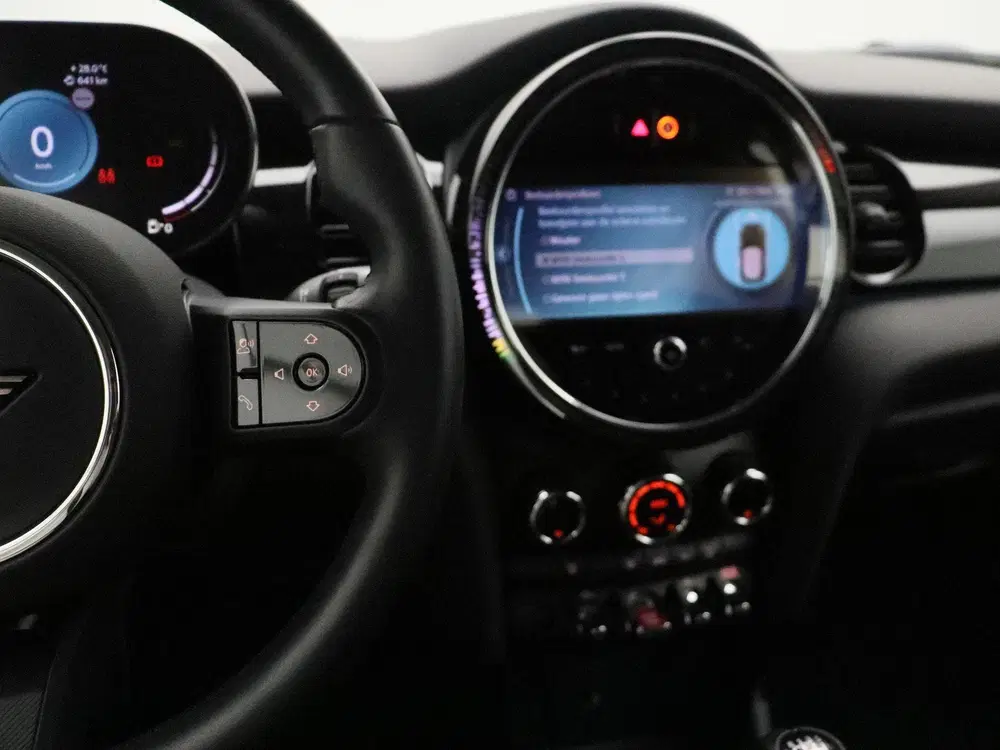Mini Cooper Cooper Premium Pakket + PDC + LED + Drivin uit 2023, foto 14