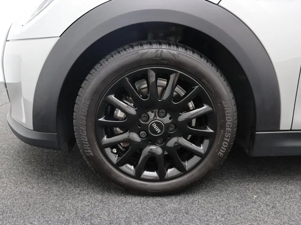 Mini Cooper Cooper Premium Pakket + PDC + LED + Drivin uit 2023, foto 8