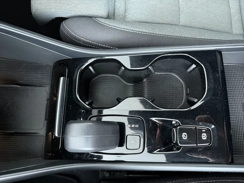 Volvo XC40 1.5 T4 211 pk Plug-in hybrid Plus Bright uit 2023, foto 15