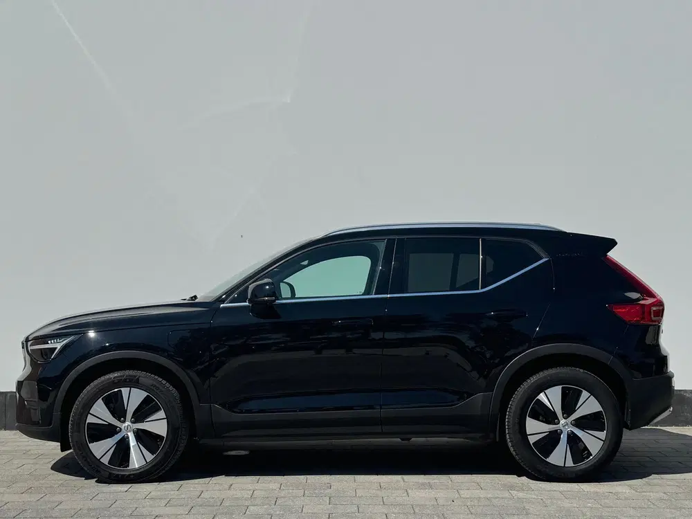 Volvo XC40 1.5 T4 211 pk Plug-in hybrid Plus Bright uit 2023, foto 2
