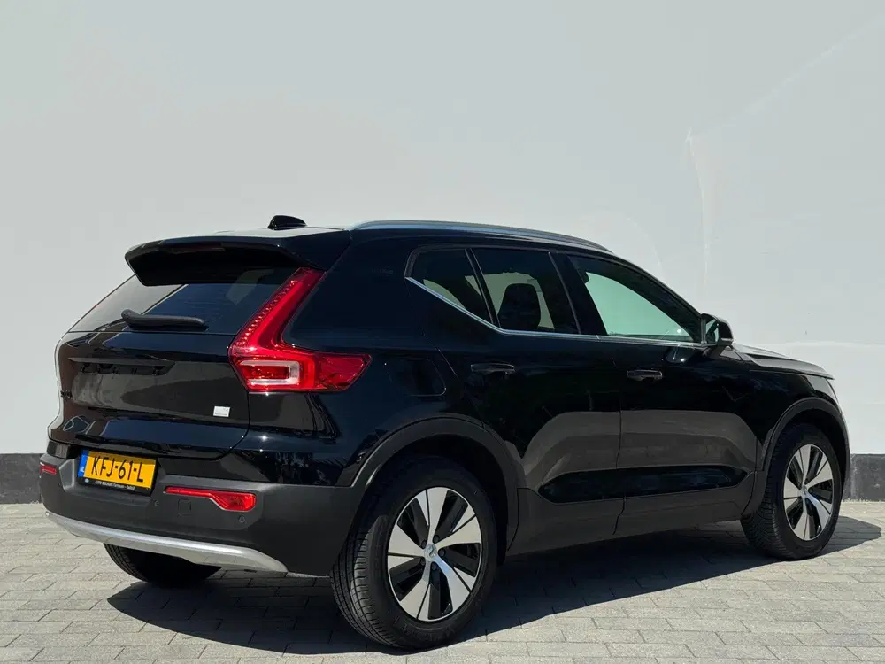 Volvo XC40 1.5 T4 211 pk Plug-in hybrid Plus Bright uit 2023, foto 4