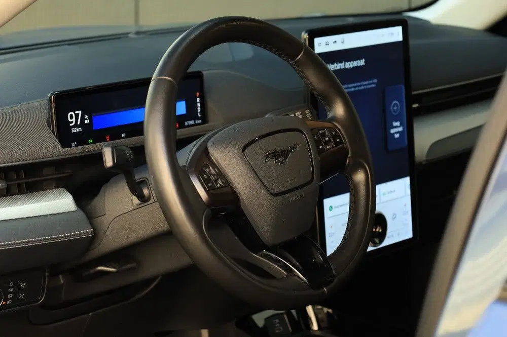 Ford Mustang Mach-E Extended Range 98kWh uit 2021, foto 4
