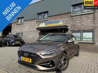 Hyundai i30 1.5 T-GDi MHEV Premium uit 2022