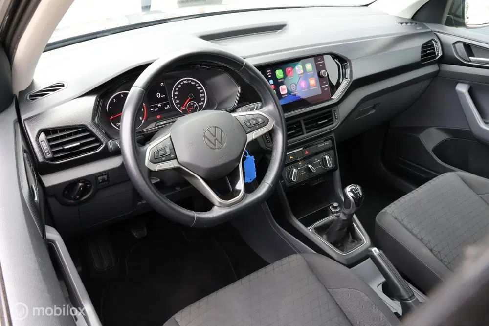 Volkswagen T-Cross 1.0 TSI uit 2021, foto 2