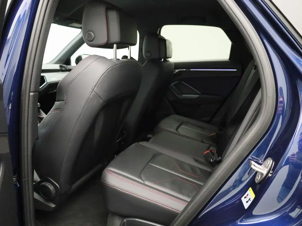 Audi Q3 35 TFSI S Edition Competition 150 PK uit 2025, foto 11