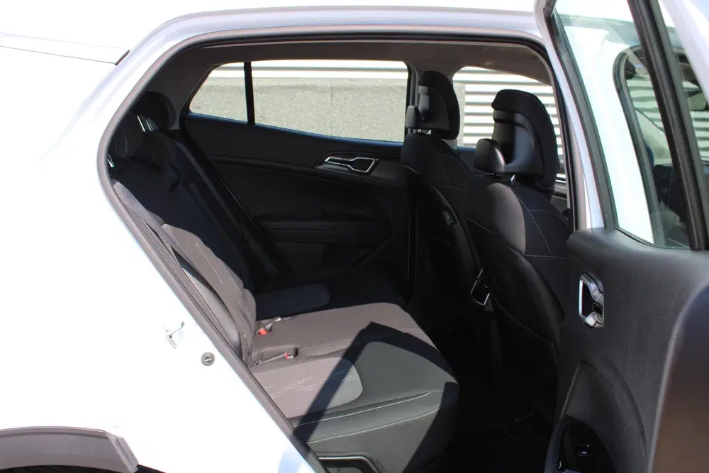 Kia Sportage 1.6 T-GDi Hybrid DynamicLine NAVIGATIE uit 2024, foto 13