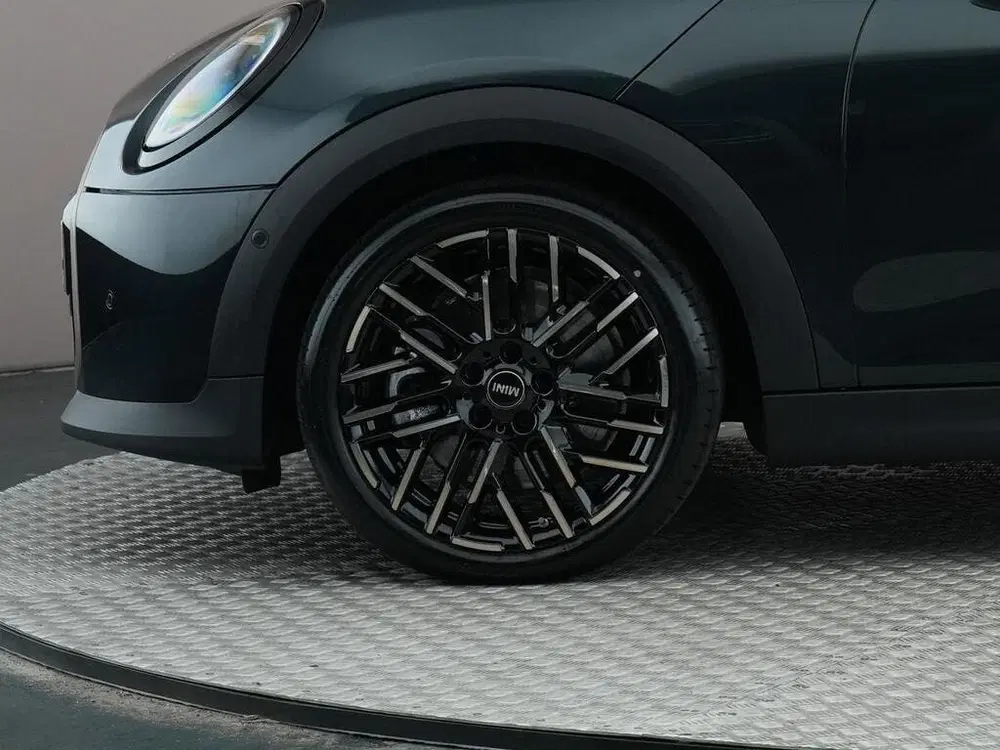 Mini Hatchback Cooper S Automaat uit 2025, foto 11