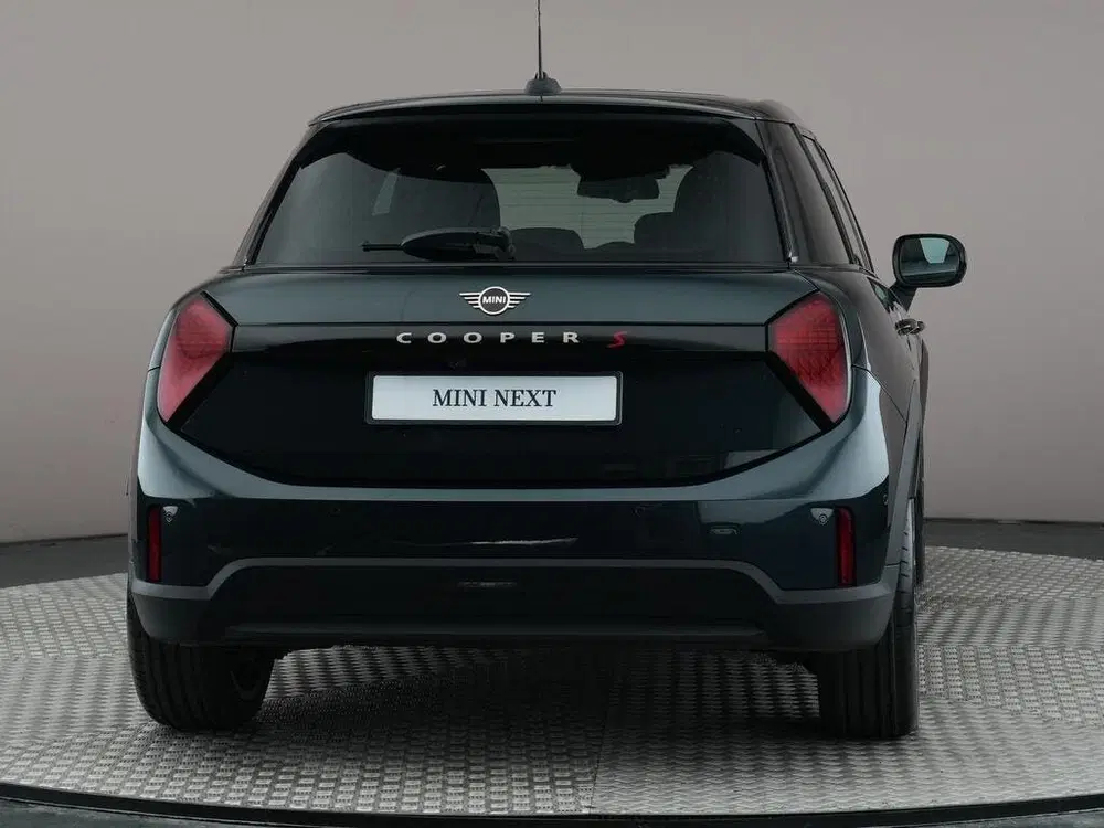 Mini Hatchback Cooper S Automaat uit 2025, foto 4