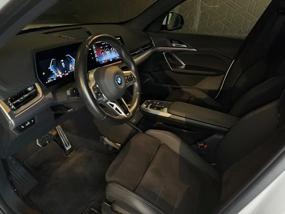 BMW X1 xDrive25e uit 2023, foto 8