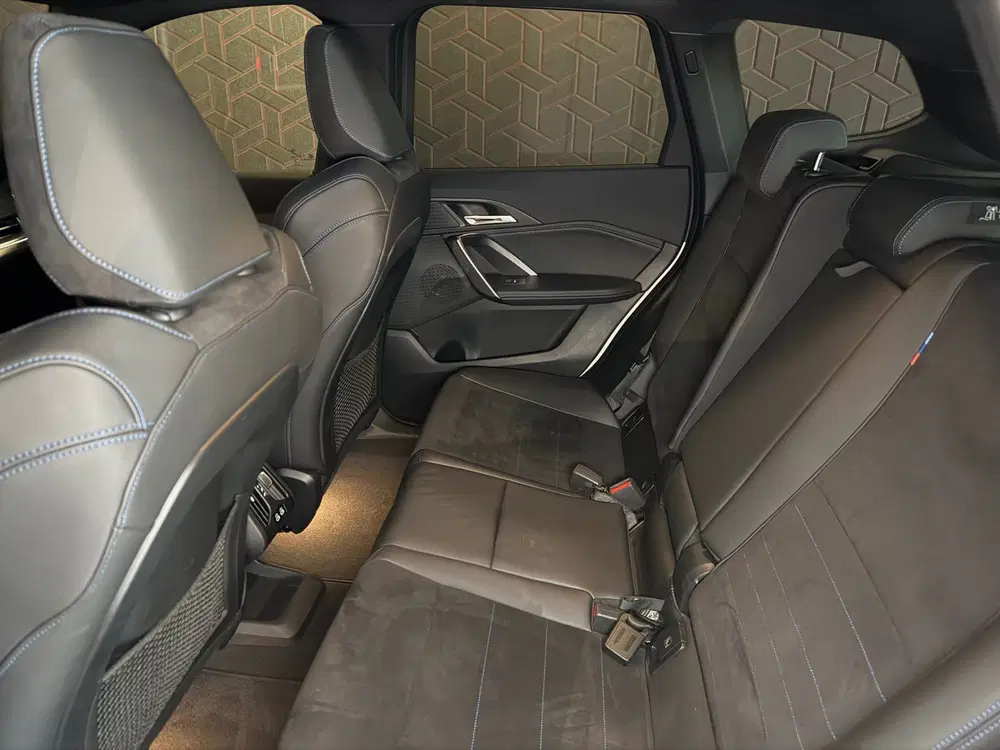 BMW X1 xDrive25e uit 2023, foto 9