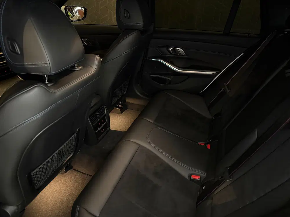 BMW 3-serie 3 Serie Touring 320e uit 2022, foto 10
