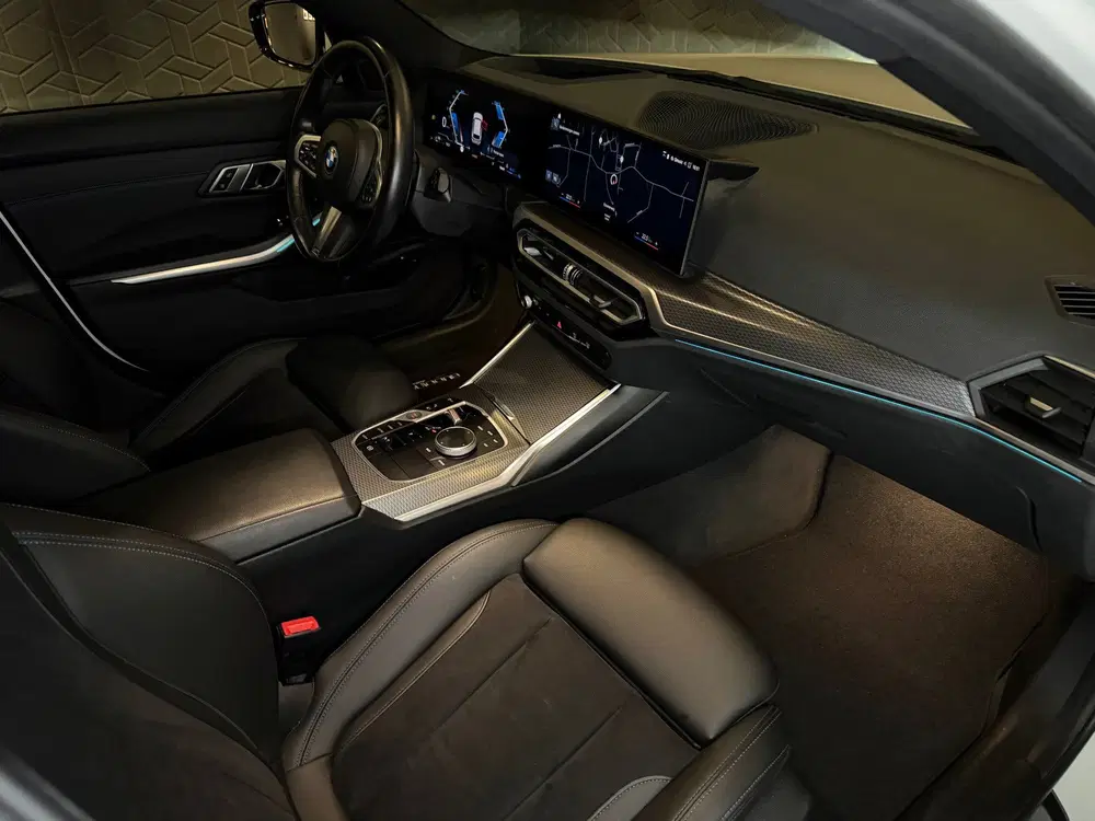 BMW 3-serie 3 Serie Touring 320e uit 2022, foto 14