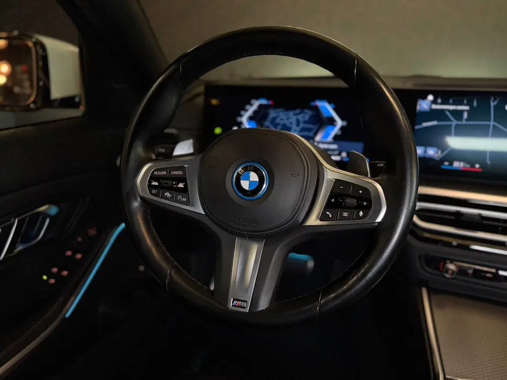 BMW 3-serie 3 Serie Touring 320e uit 2022, foto 15