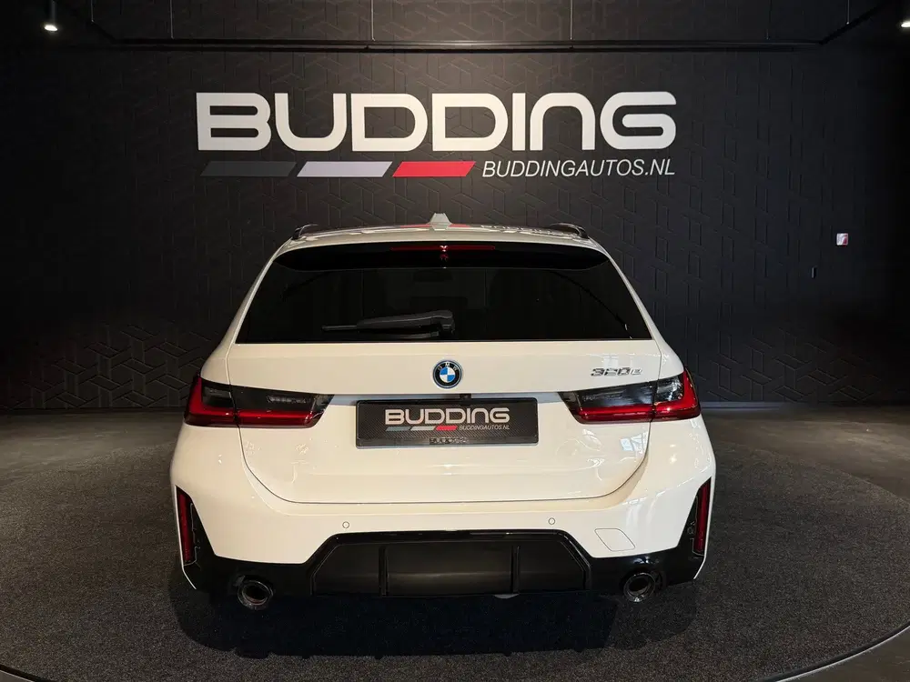 BMW 3-serie 3 Serie Touring 320e uit 2022, foto 6