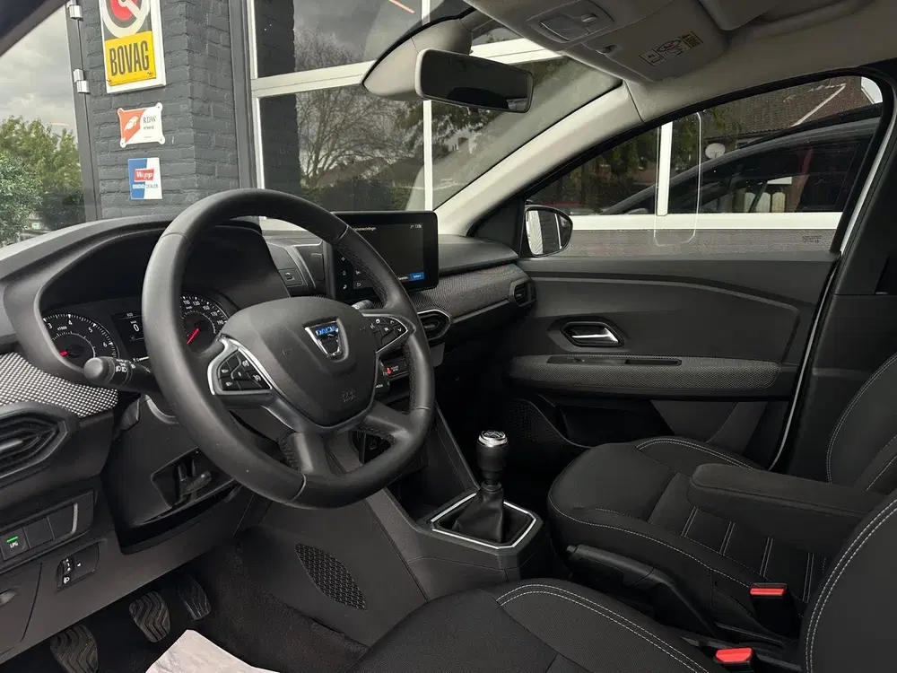 Dacia Jogger 1.0 100 ECO-G Extreme 5p uit 2022, foto 2