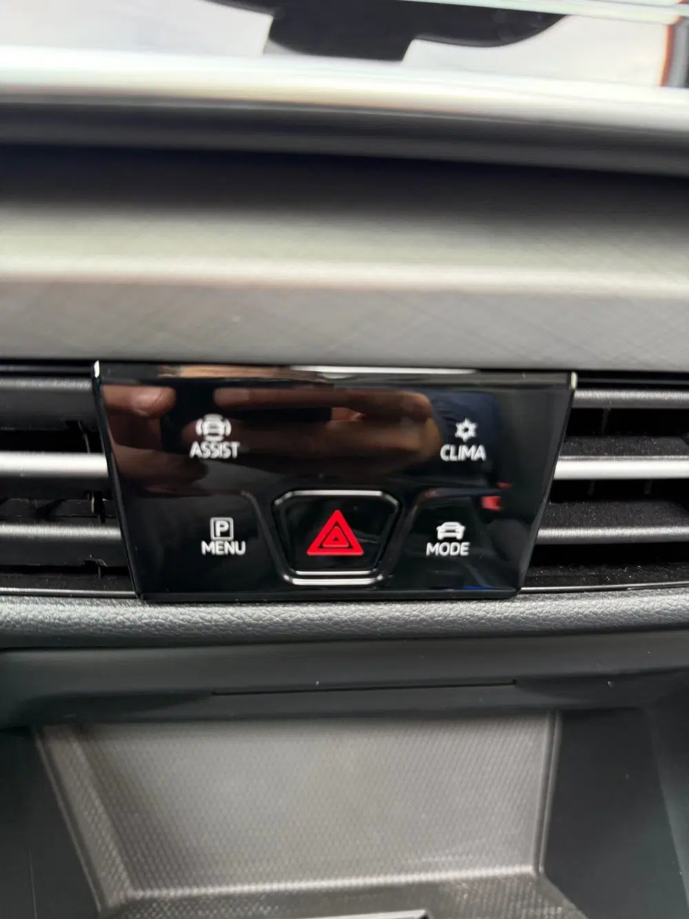 Volkswagen Golf 1.5 eHybrid Life Edition uit 2025, foto 12