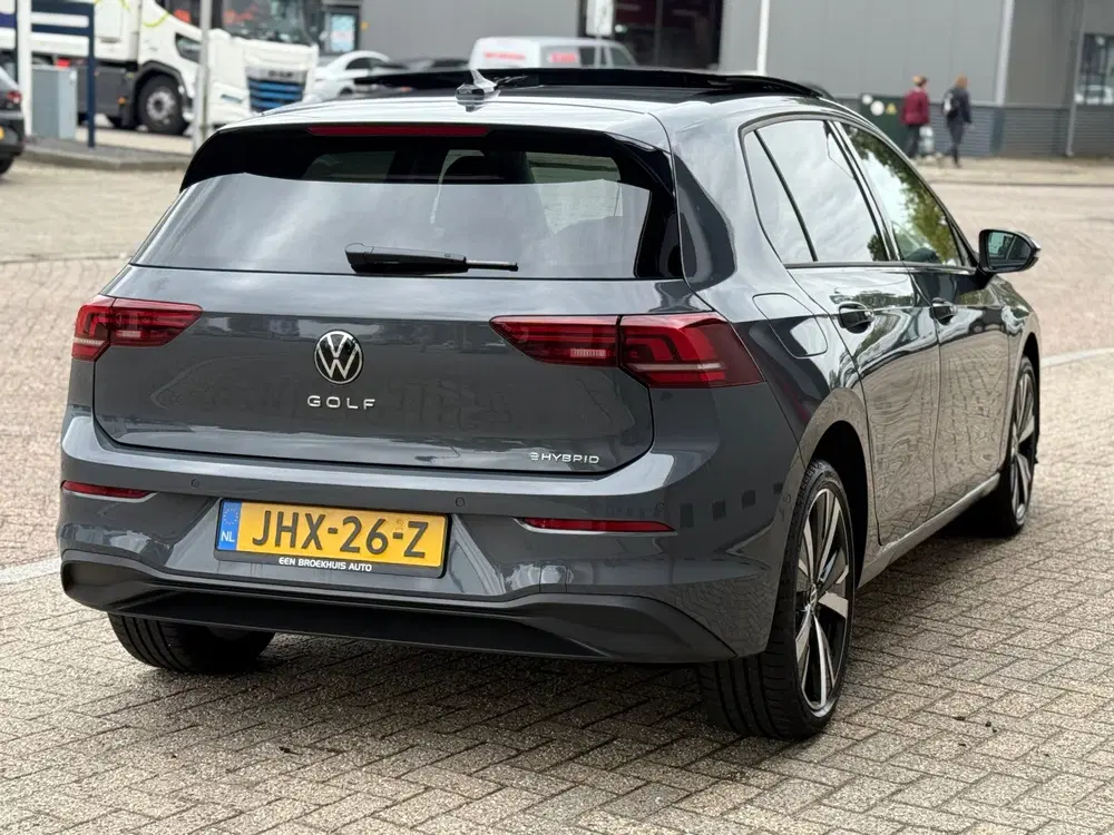 Volkswagen Golf 1.5 eHybrid Life Edition uit 2025, foto 5