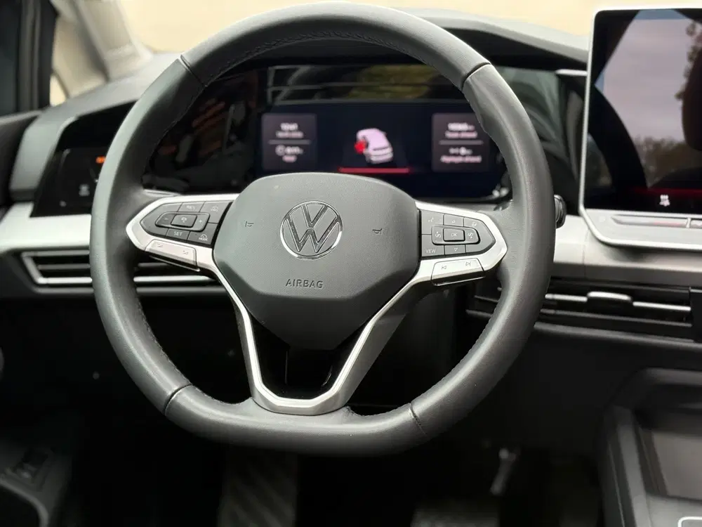 Volkswagen Golf 1.5 eHybrid Life Edition uit 2025, foto 9
