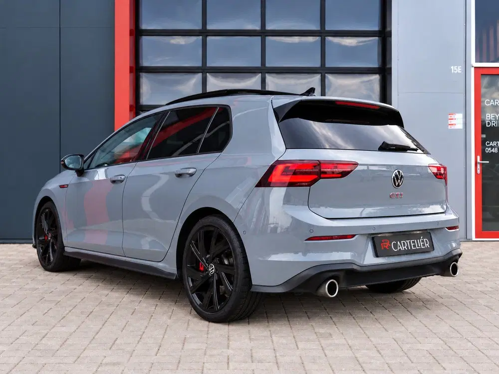 Volkswagen Golf 2.0 TSI GTI uit 2021, foto 2