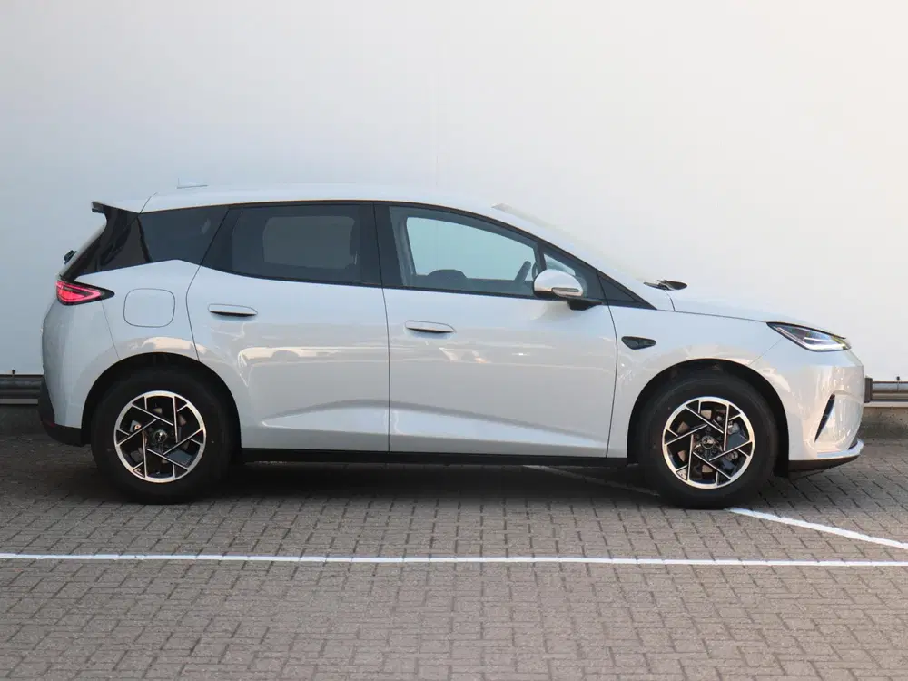 BYD Dolphin G 1.5L DM-i Boost uit 2026, foto 2