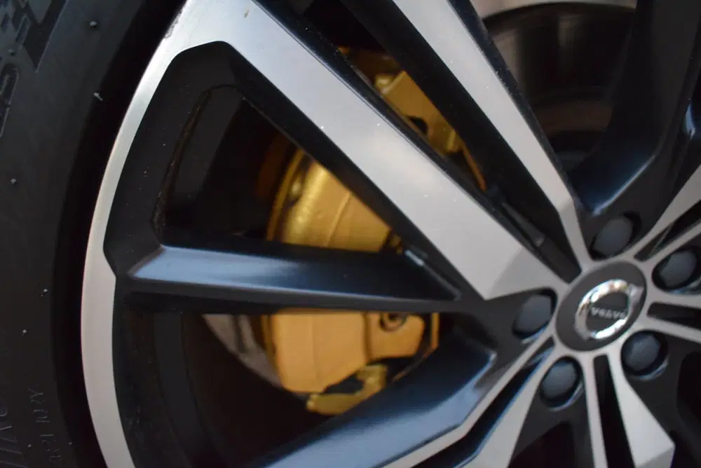 Volvo XC60 2.0 T8 Twin Engine AWD R-DESIGN uit 2020, foto 6