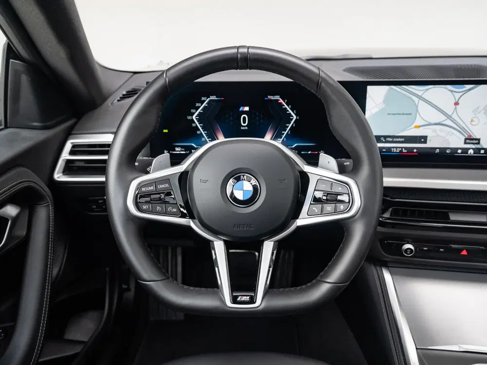 BMW 2-serie Coupé 220i uit 2025, foto 10
