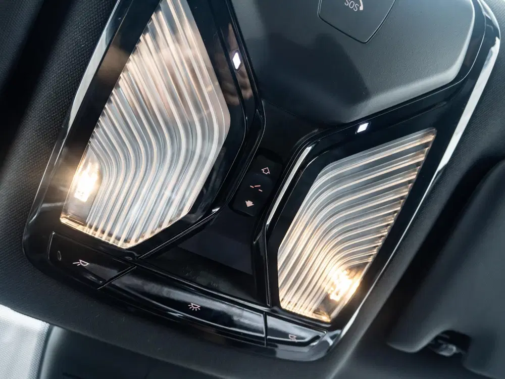 BMW 2-serie Coupé 220i uit 2025, foto 15