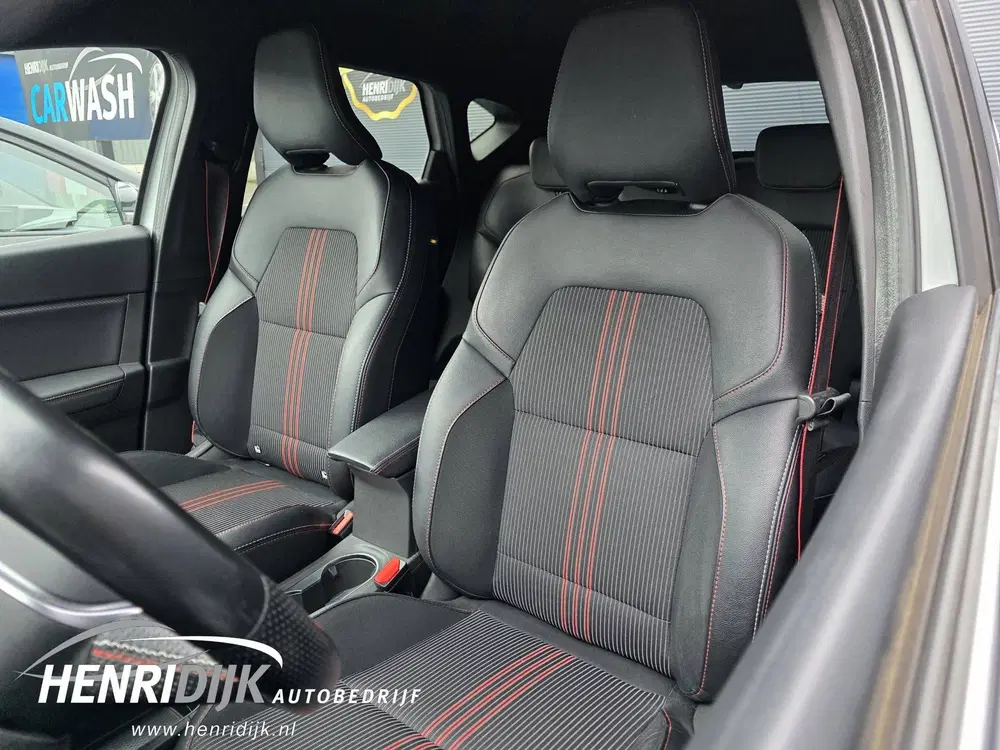 Renault Captur 1.6 E-Tech Hybrid 145 R.S. Line Navi uit 2022, foto 12