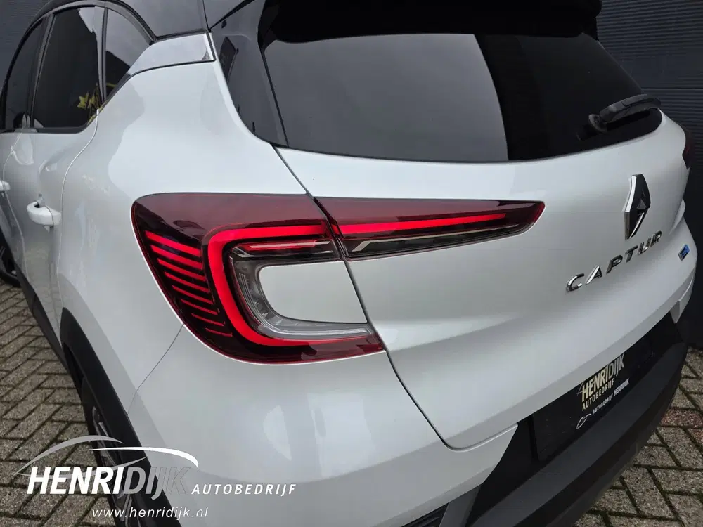 Renault Captur 1.6 E-Tech Hybrid 145 R.S. Line Navi uit 2022, foto 8