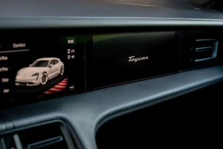 Porsche Taycan Sport Turismo uit 2023, foto 9