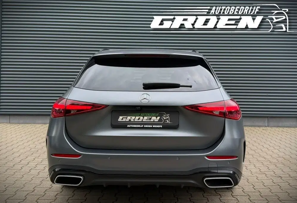 Mercedes-Benz C-Klasse Mercedes C-klasse 300 e 4MATIC AMG Line PA uit 2022, foto 11