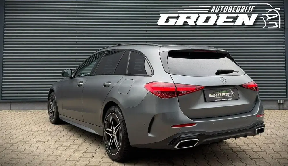 Mercedes-Benz C-Klasse Mercedes C-klasse 300 e 4MATIC AMG Line PA uit 2022, foto 13