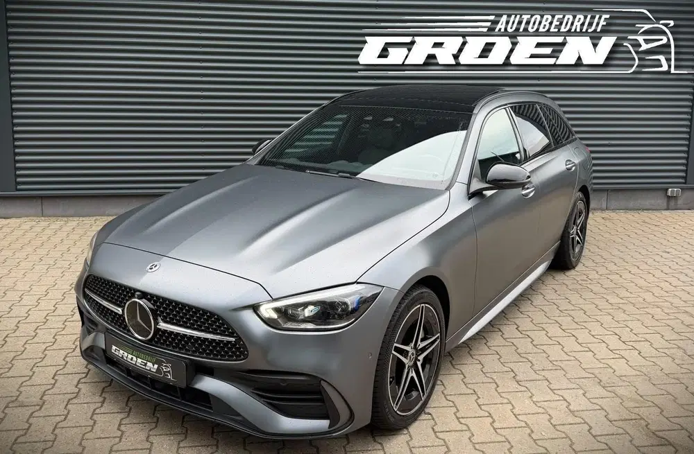 Mercedes-Benz C-Klasse Mercedes C-klasse 300 e 4MATIC AMG Line PA uit 2022, foto 15