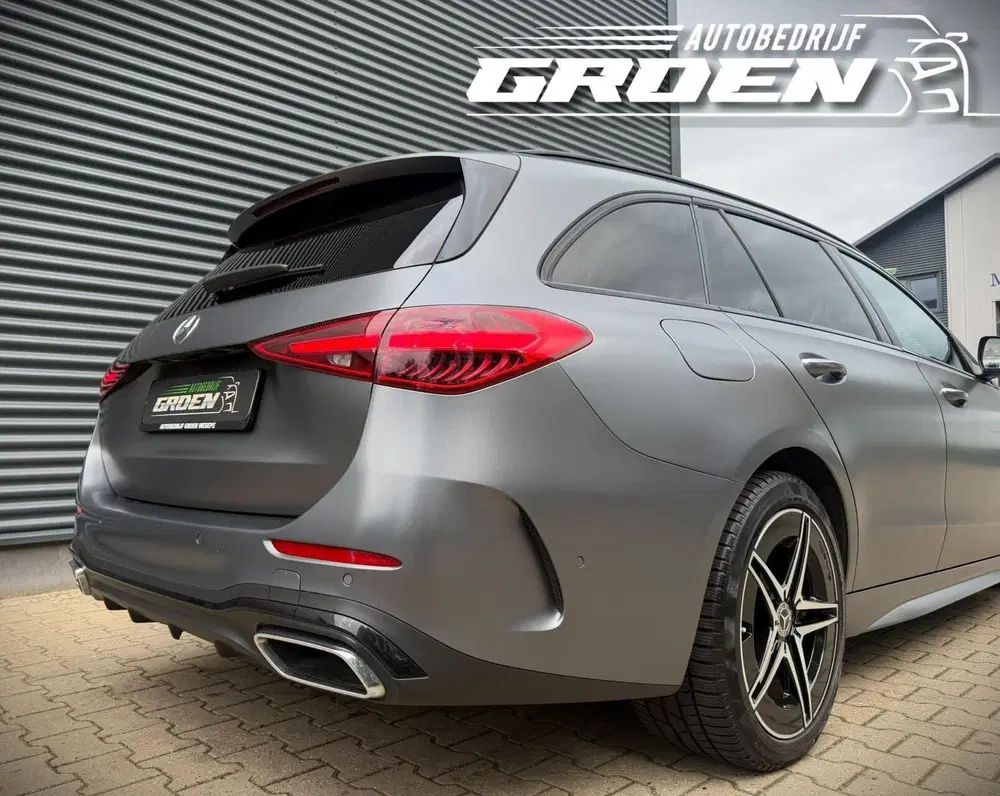 Mercedes-Benz C-Klasse Mercedes C-klasse 300 e 4MATIC AMG Line PA uit 2022, foto 9