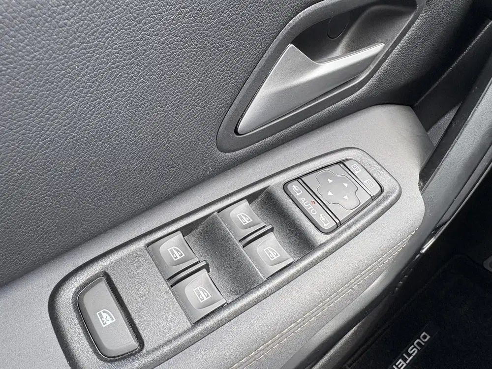 Dacia Duster 1.0 TCe 100 ECO-G Extreme uit 2024, foto 15