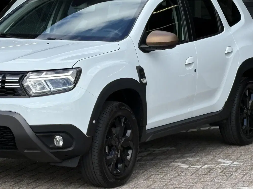 Dacia Duster 1.0 TCe 100 ECO-G Extreme uit 2024, foto 6