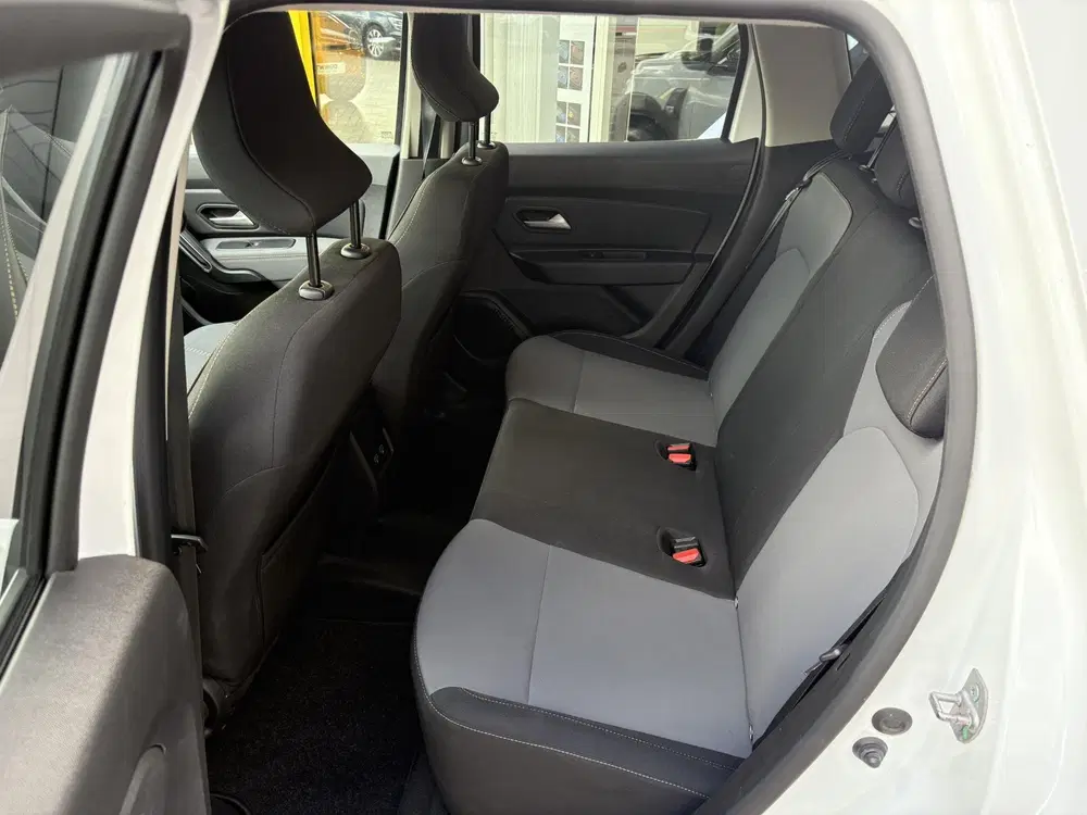 Dacia Duster 1.0 TCe 100 ECO-G Extreme uit 2024, foto 8