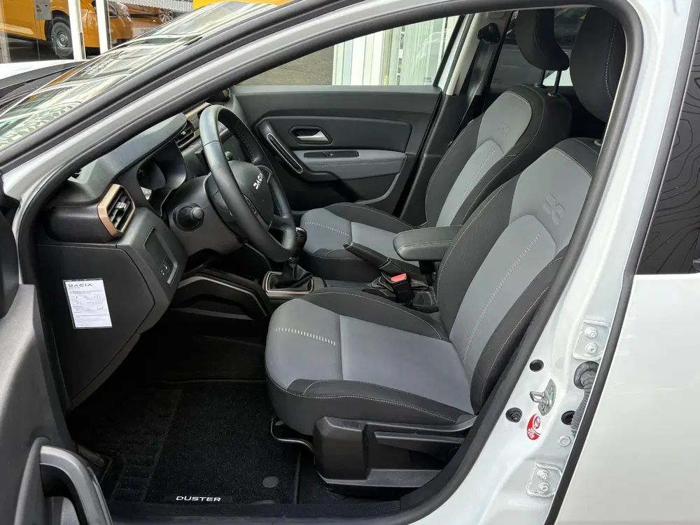Dacia Duster 1.0 TCe 100 ECO-G Extreme uit 2024, foto 9