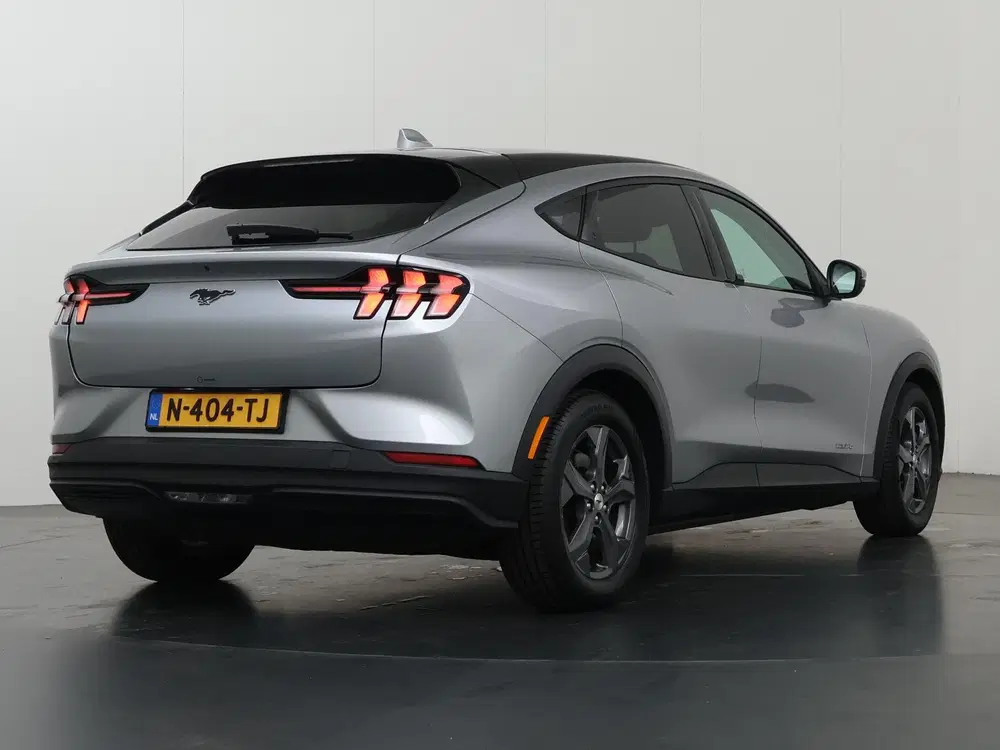 Ford Mustang Mach-E RWD 75 kWh SOH 92.8 uit 2021, foto 2