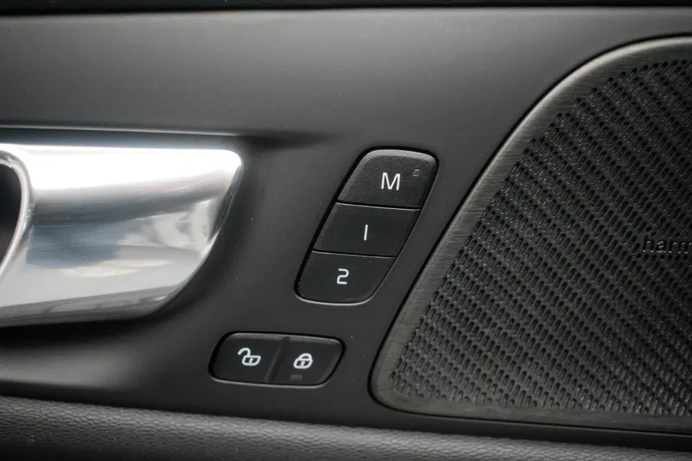 Volvo S60 2.0 B3 R-Design Black Pack NL-auto [ Massa uit 2021, foto 10