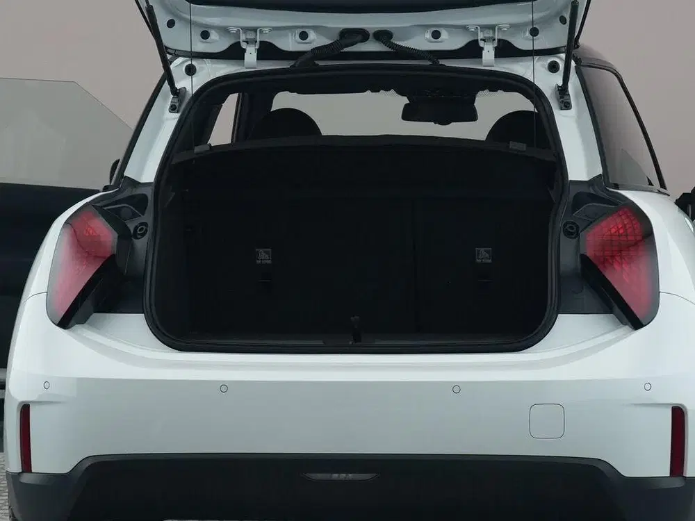 Mini Hatchback Cooper SE uit 2026, foto 13