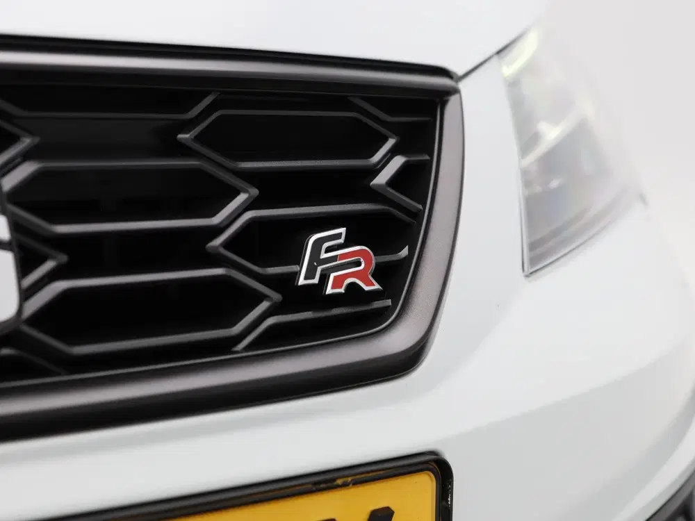 SEAT Leon 1.5 TSi 150 Pk Automaat FR Ultimate Editio uit 2020, foto 12