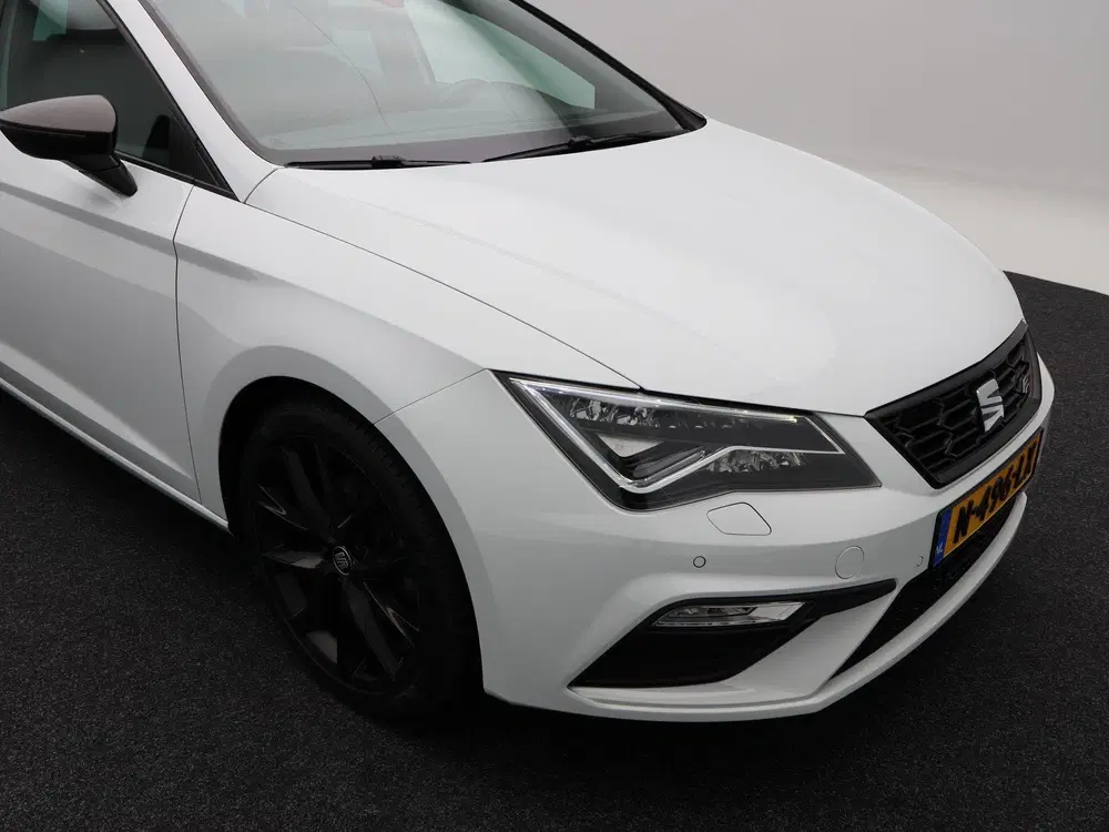 SEAT Leon 1.5 TSi 150 Pk Automaat FR Ultimate Editio uit 2020, foto 13