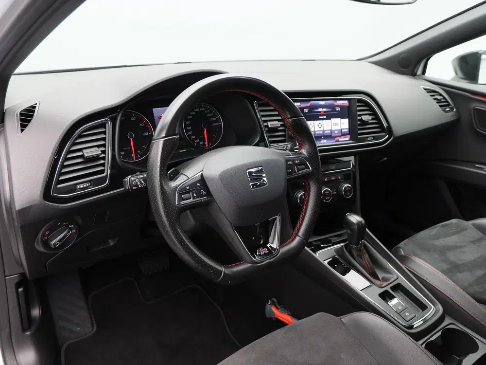 SEAT Leon 1.5 TSi 150 Pk Automaat FR Ultimate Editio uit 2020, foto 3